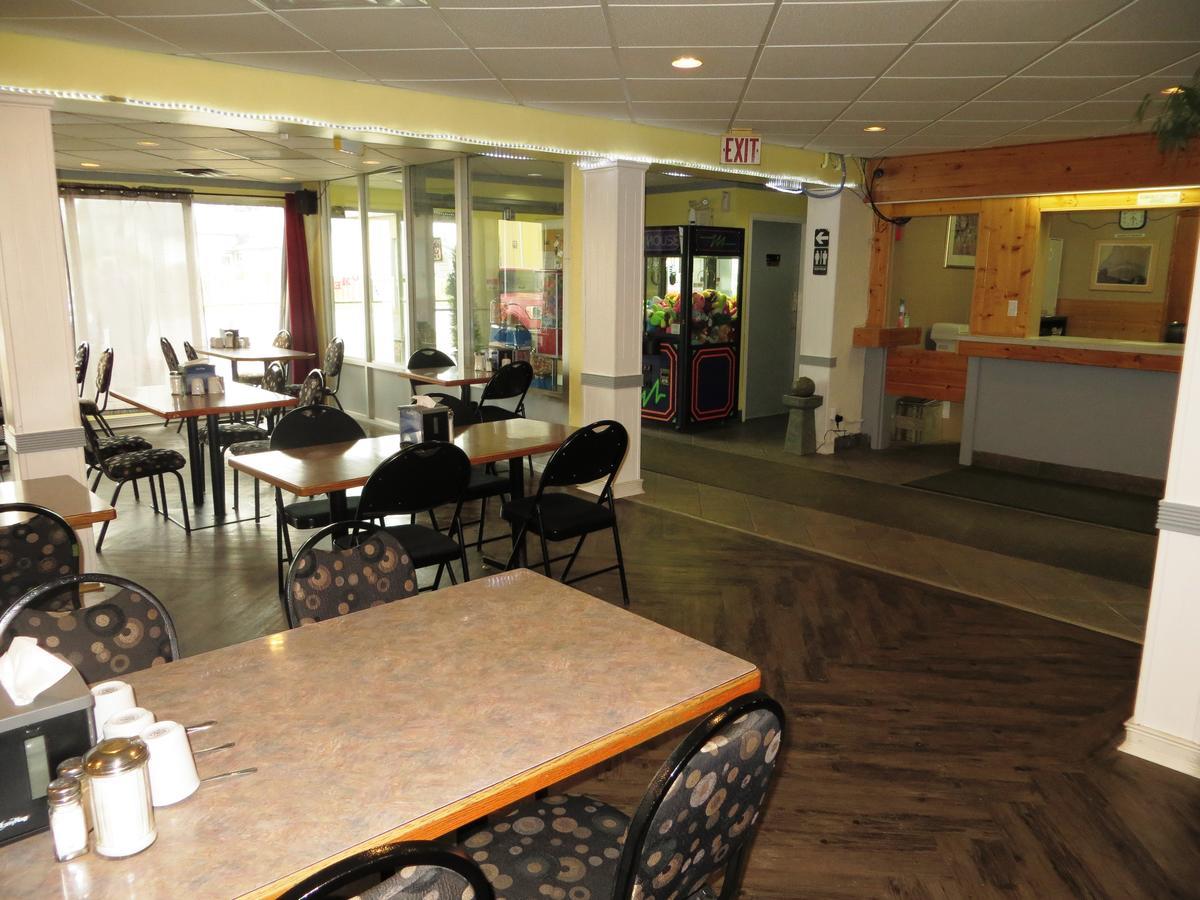 Macklin Motor Inn Экстерьер фото