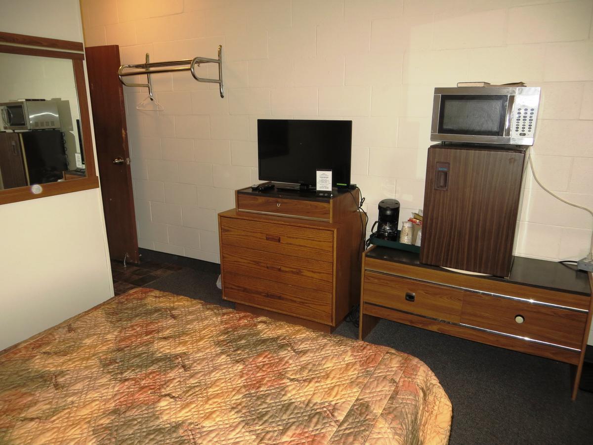 Macklin Motor Inn Экстерьер фото